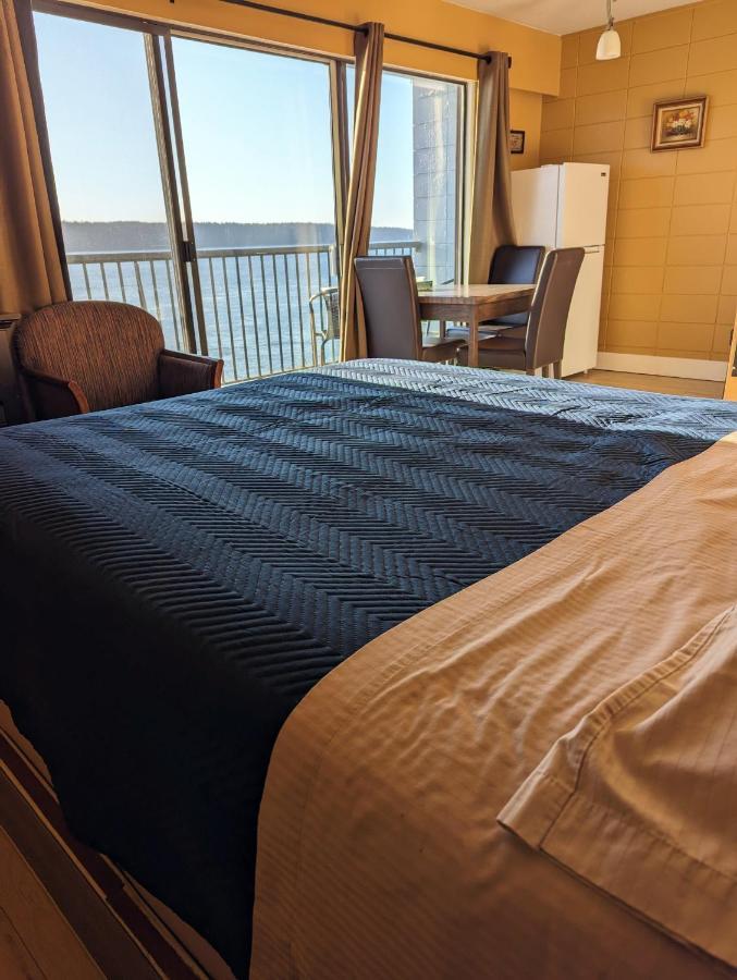 Above Tide Motel แคมป์เบลล์ริเวอร์ ภายนอก รูปภาพ