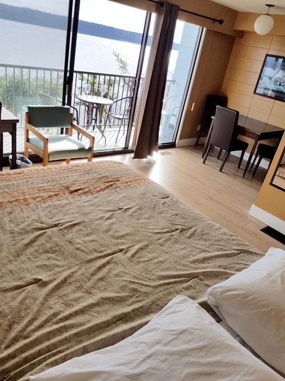 Above Tide Motel แคมป์เบลล์ริเวอร์ ภายนอก รูปภาพ