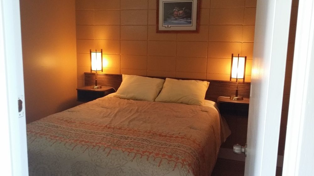 Above Tide Motel แคมป์เบลล์ริเวอร์ ภายนอก รูปภาพ